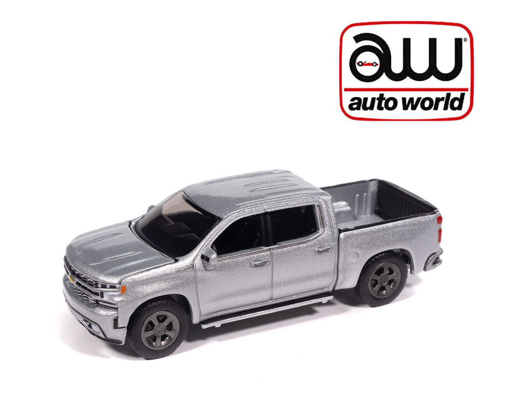 Auto World 1:64 2026 Premium Release 1B – 2019 Chevrolet Silverado High Country – Silver – Solid Pack