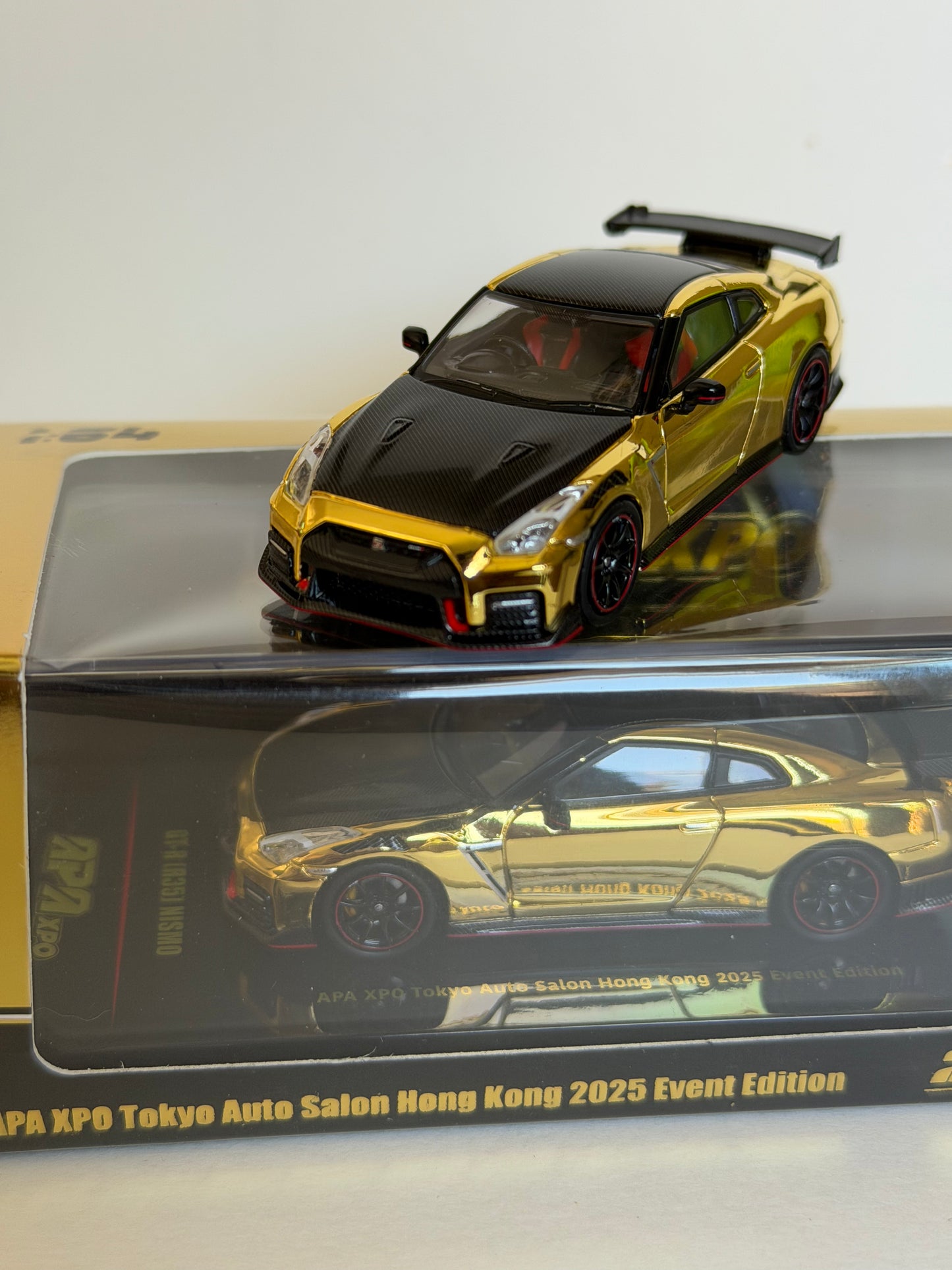 INNO64 1:64 GTR R35 Nismo Chrome Gold APA XPO Tokyo Auto Salon HK 2025 Event