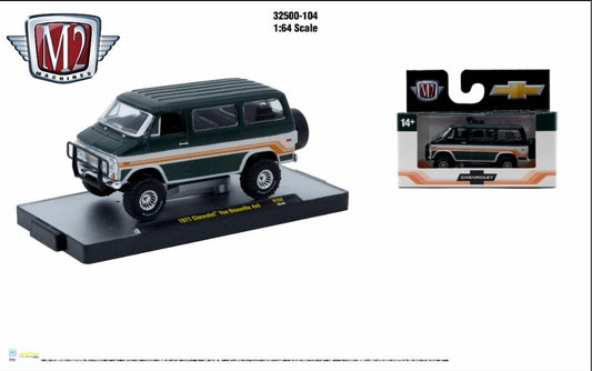 (PreOrder) M2 Machines R104 1971 Chevrolet Van Beauville 4X4 ETA Nov