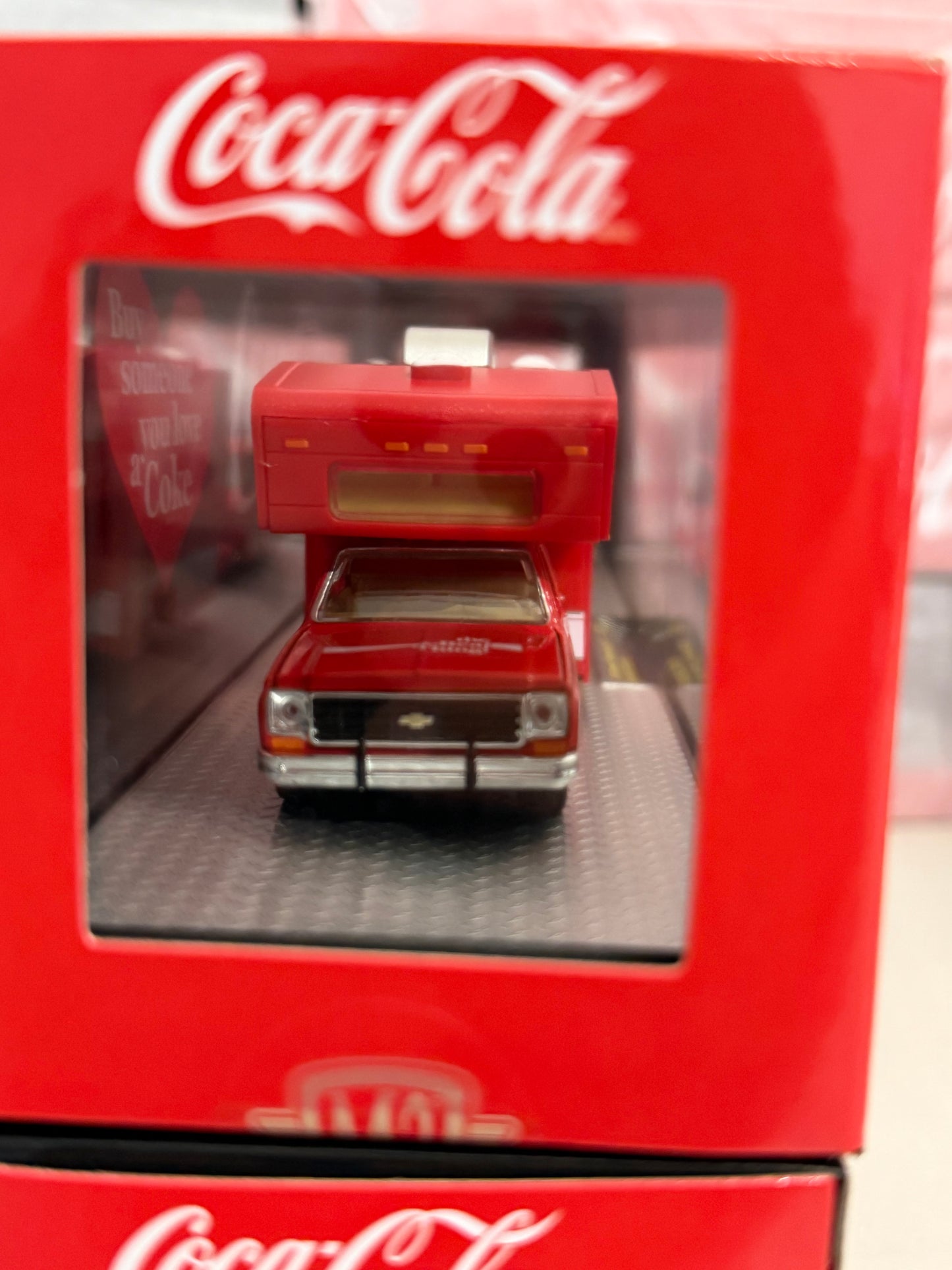 M2 Machines S05 Coke Hauler 1975 Chevy Cheyenne 30 & 1995 GMC Safari Van