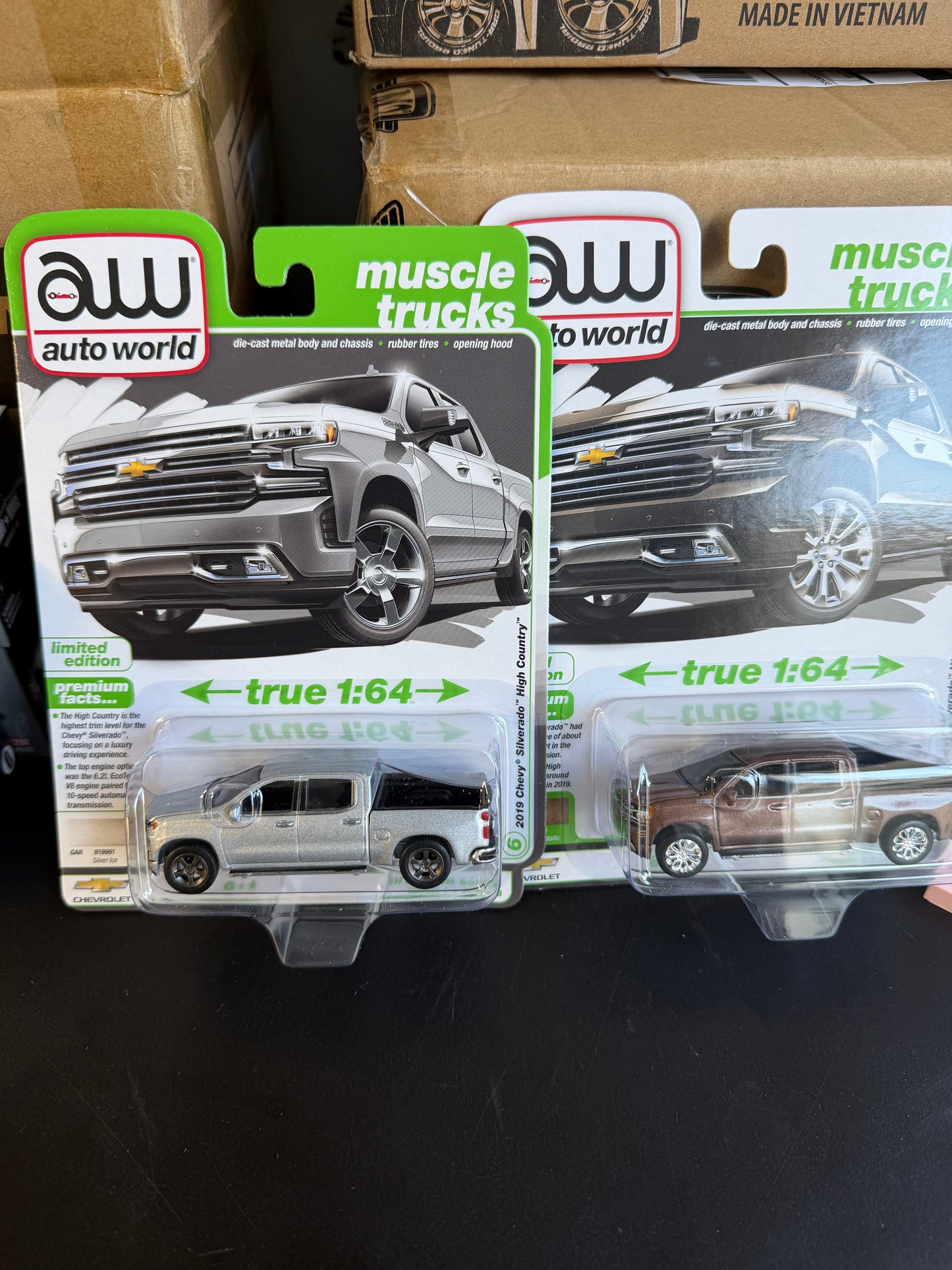 Auto World Set 2019 Chevrolet Silverado High Country