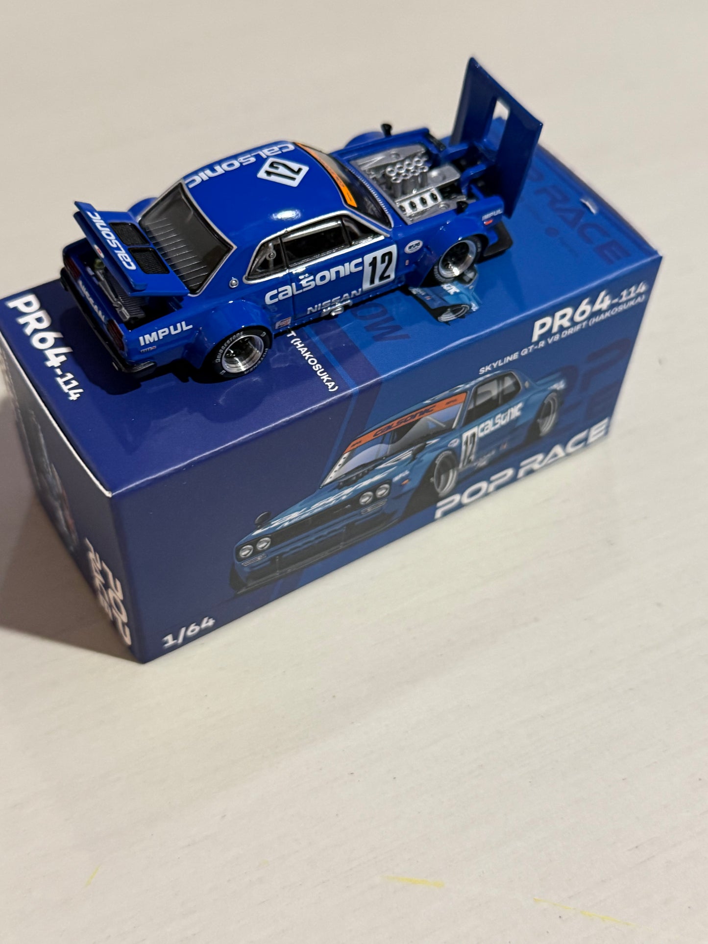 POPRACE PR64-114 Nissan SKYLINE GT-R V8 DRIFT HAKOSUKA CALSONIC 12 POP RACE