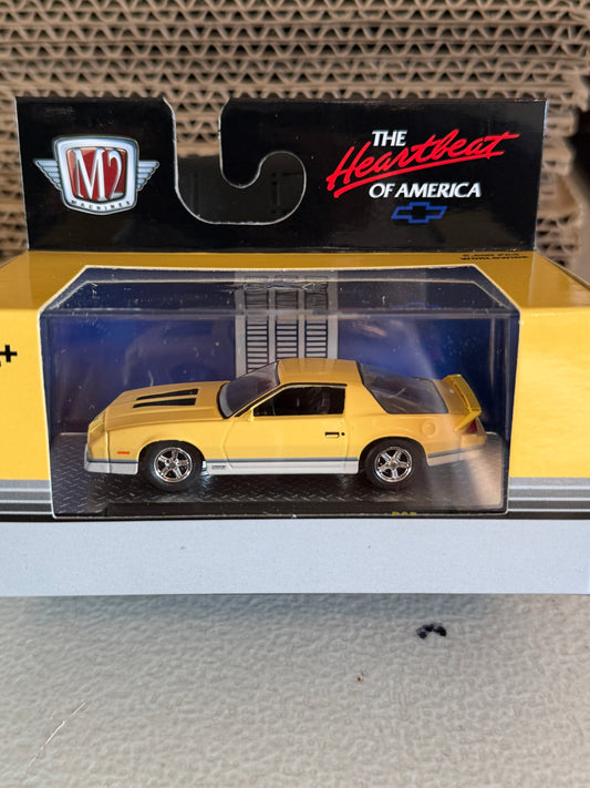 M2 Machines R95 1987 Chevrolet Camaro Z/28
