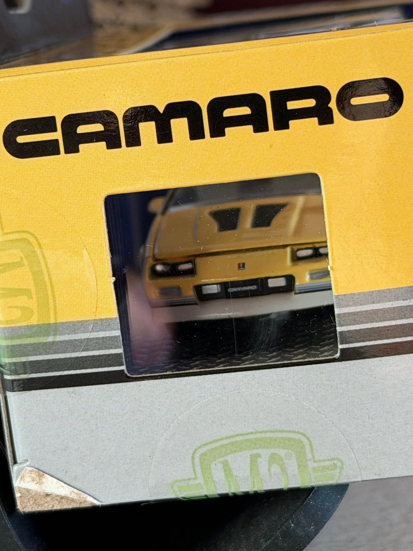 M2 Machines R95 1987 Chevrolet Camaro Z/28