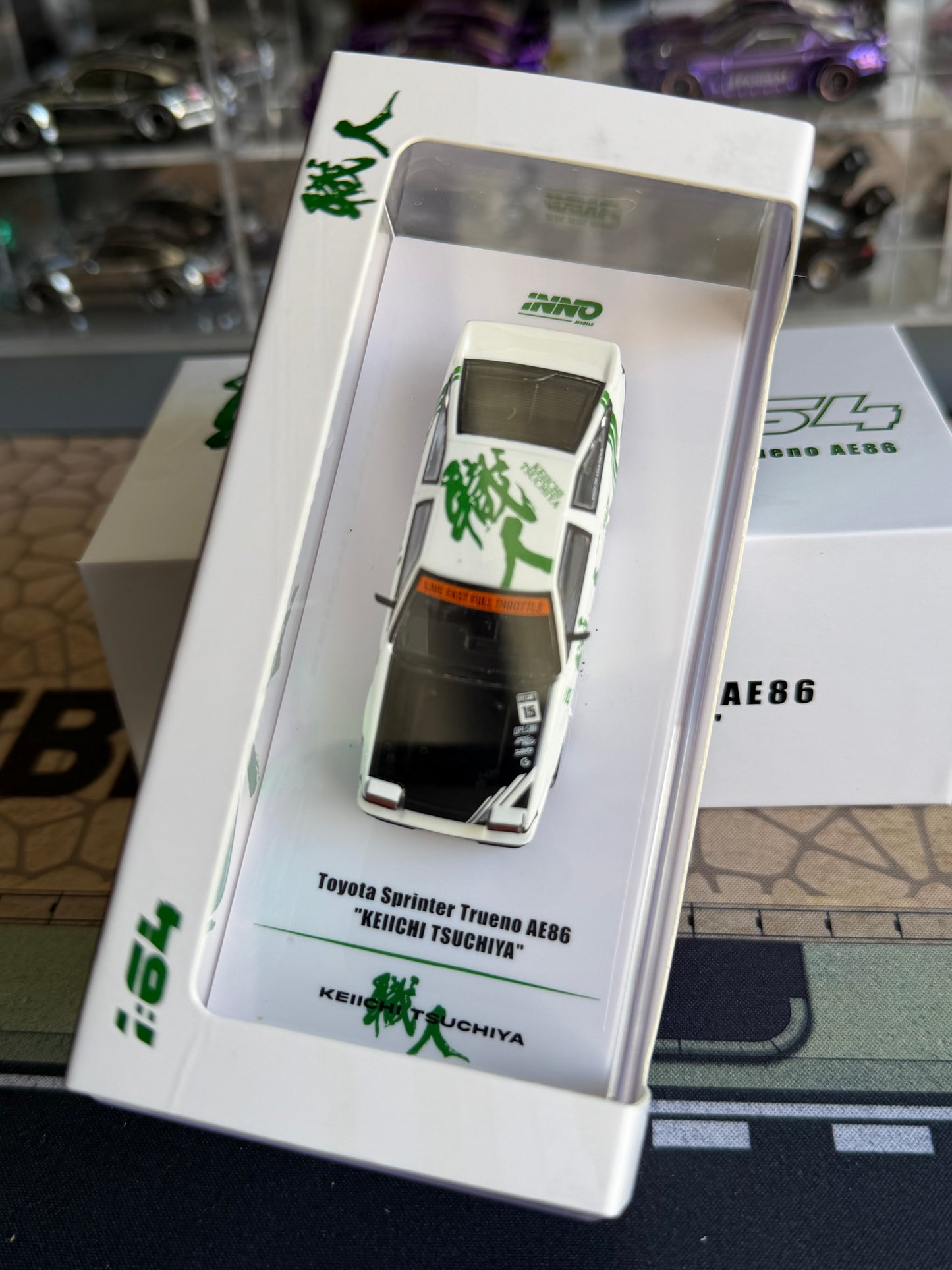 INNO64 1/64 TOYOTA SPRINTER TRUENO AE86 "KEIICHI TSUCHIYA" Limited Edition