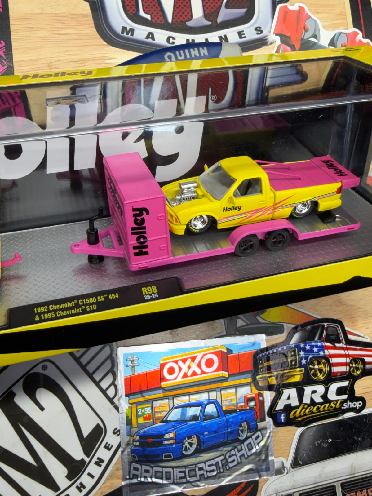 M2 Machines R98 1992 Chevrolet C1500 454ss & 1995 S10 Holley