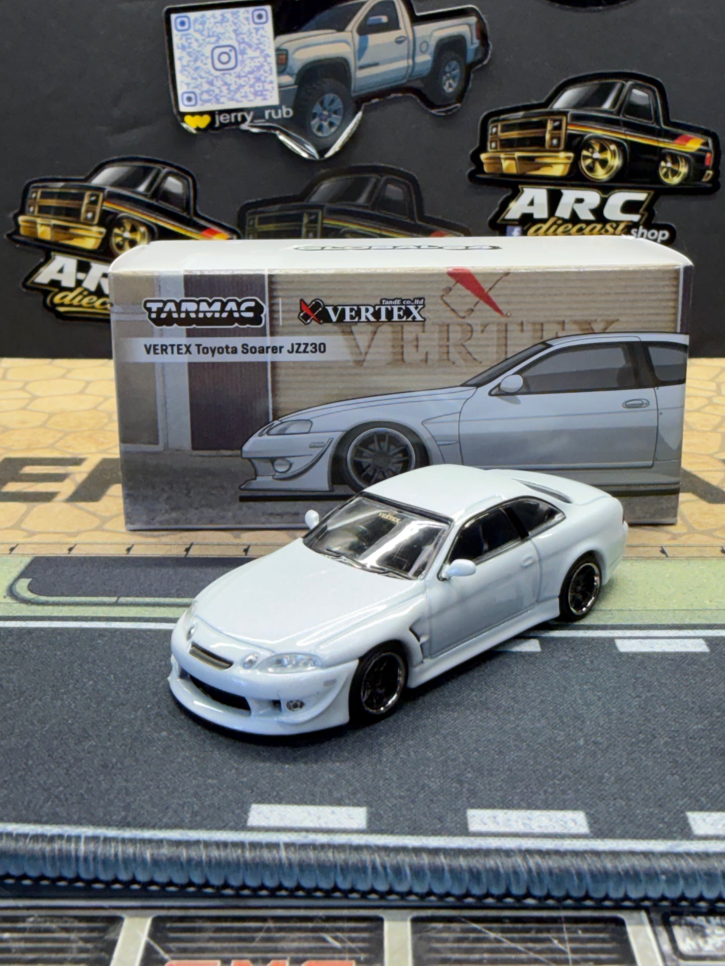 Tarmac Works 1:64 VERTEX Toyota Soarer JZZ30 – White – Global64 – MiJo Exclusives Limited Edition