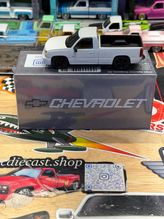 Para64 Factory Sealed 2006 Chevrolet Silverado Single Cab Truck Summit White SS Clone