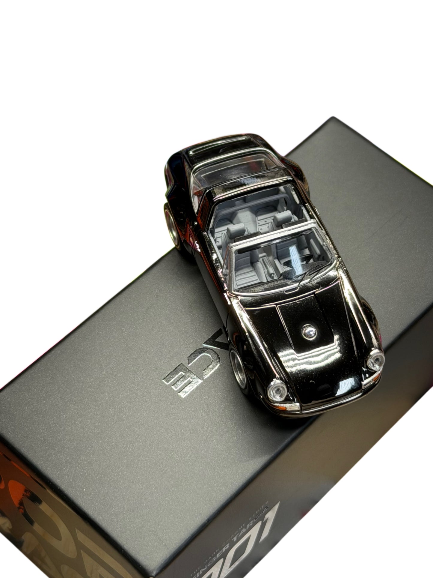 POP RACE 1/64 SINGER TARGA DARK CHROME PRDC001