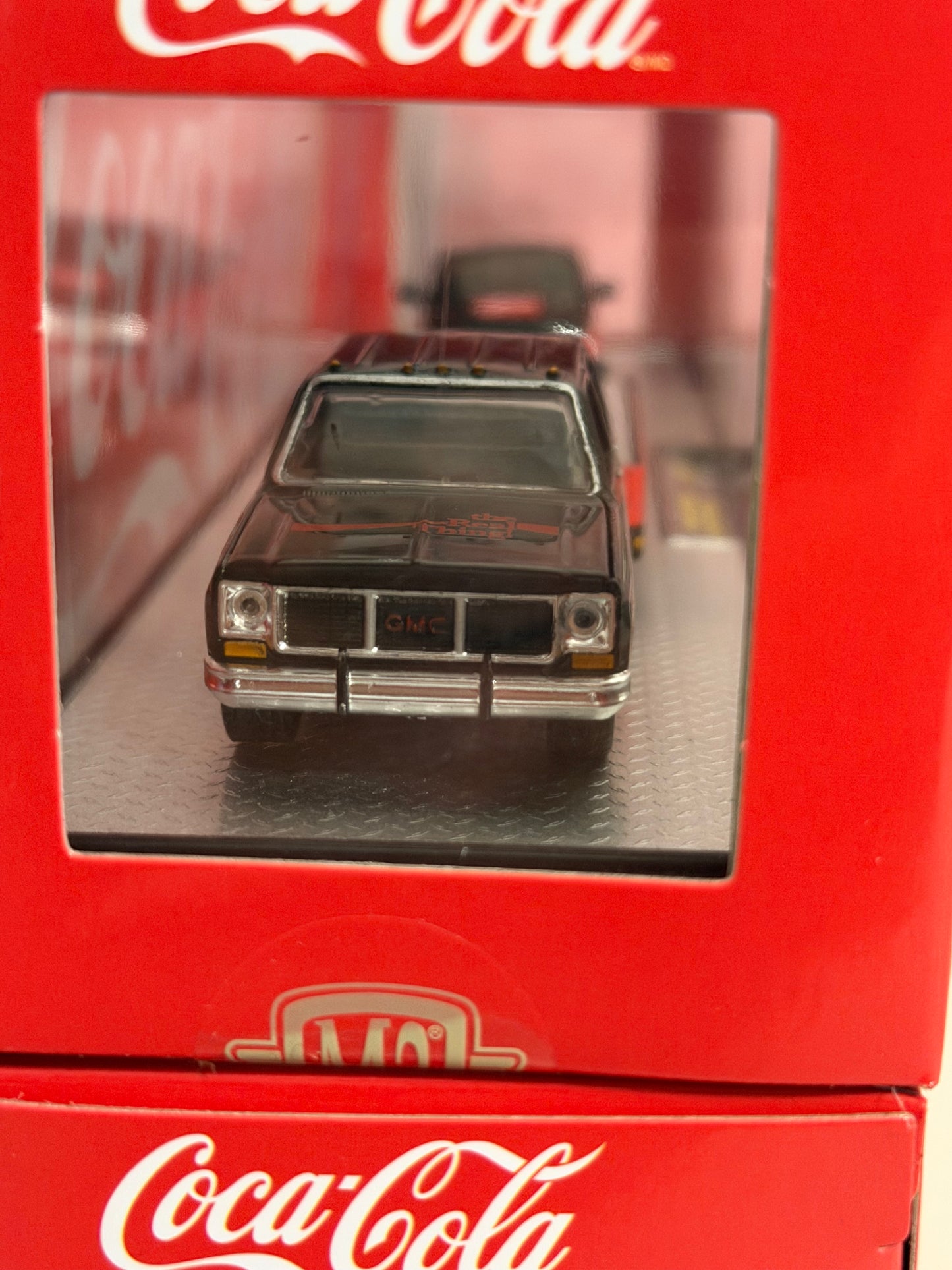M2 Machines S05 Coke Hauler 1973 GMC Ramp Truck & 1995 GMC Sonoma