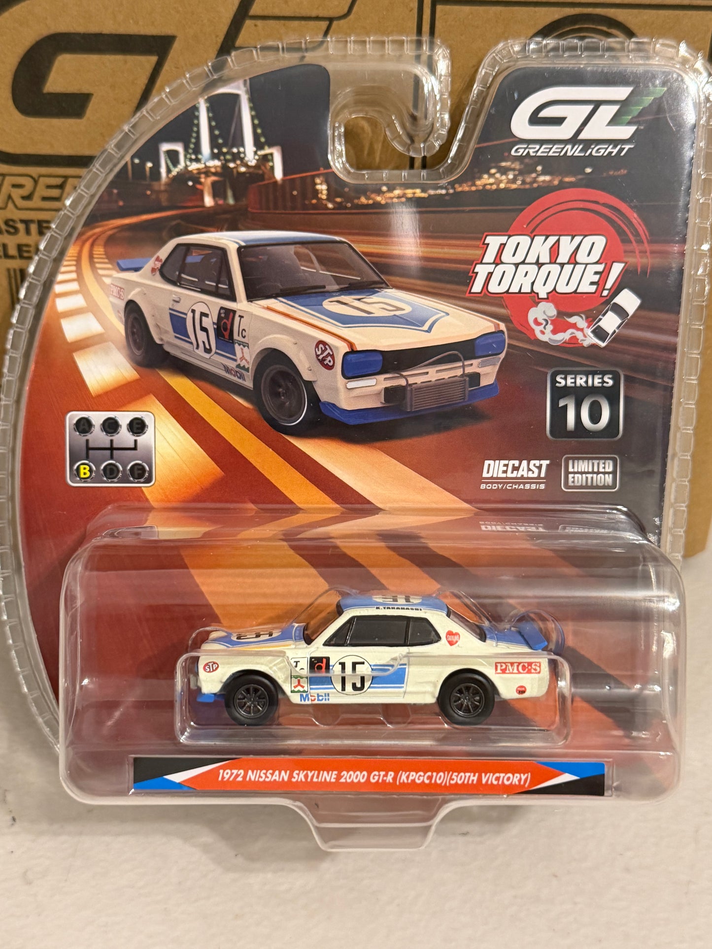 Greenlight Tokyo Torque S10 1972 Nissan Skyline 2000 GT-R (KPGC10)(50th Victory)