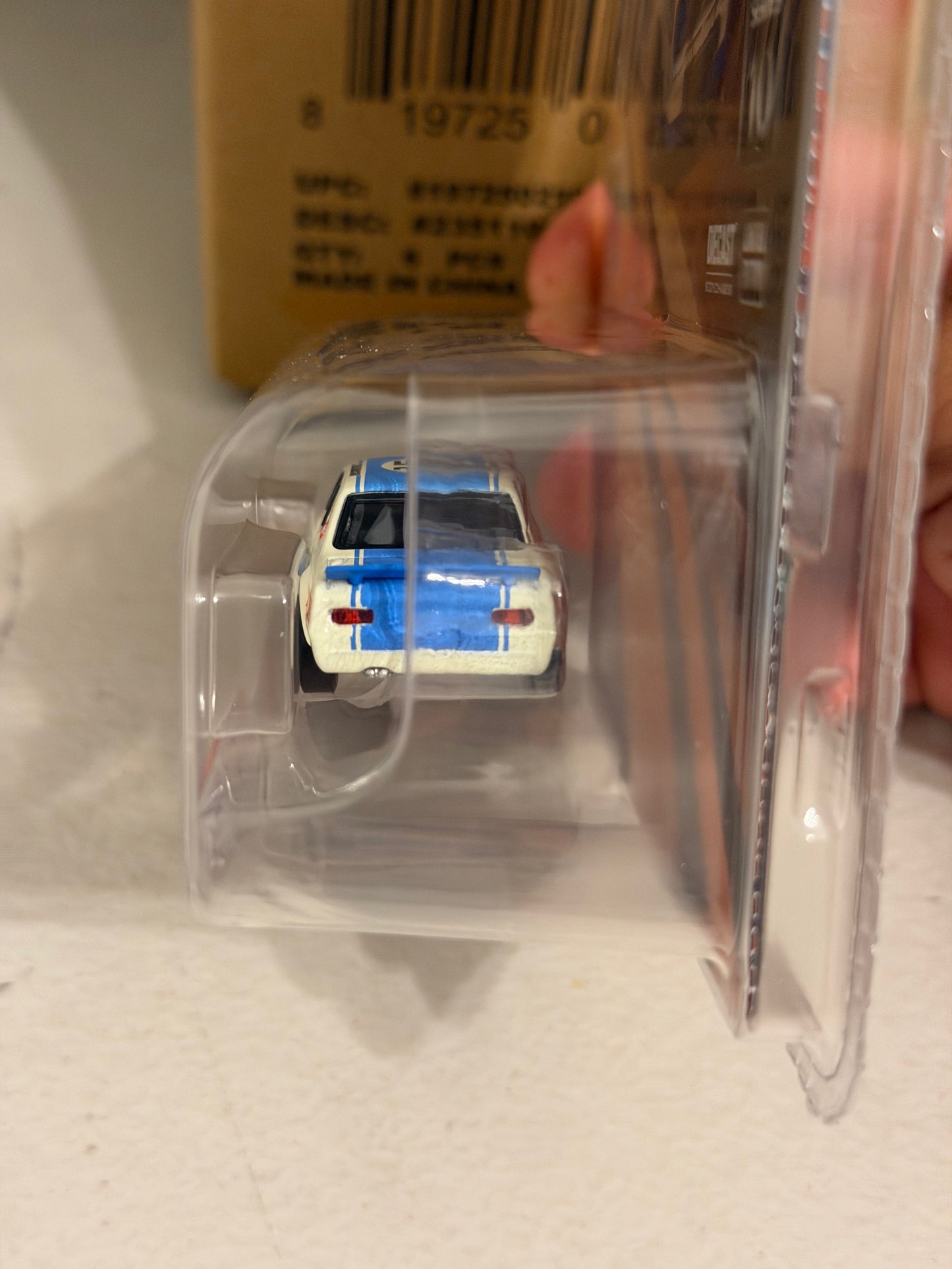 Greenlight Tokyo Torque S10 1972 Nissan Skyline 2000 GT-R (KPGC10)(50th Victory)