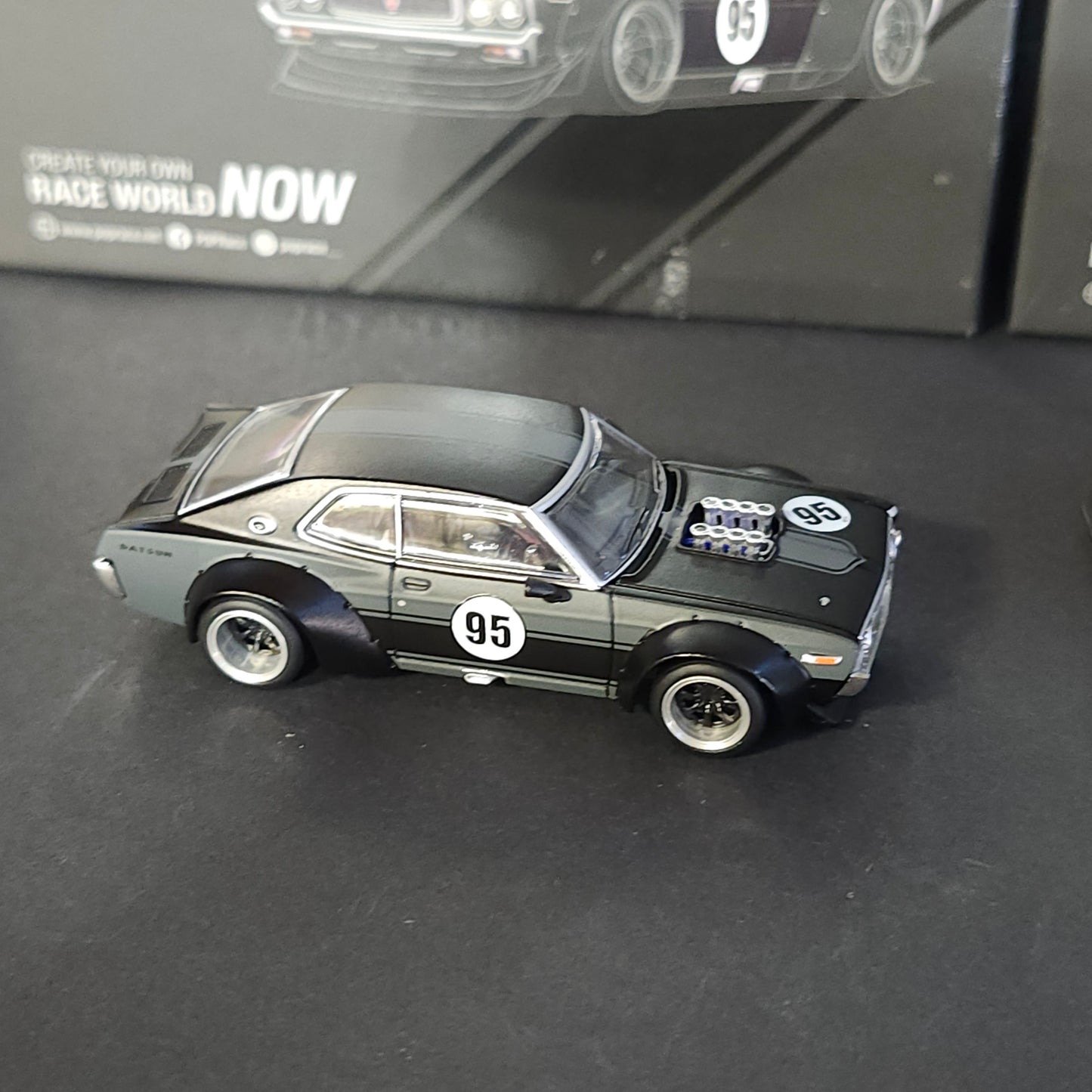 POP RACE 1/64 DATSUN LAUREL C130 and SKYLINE GT-R V8 DRIFT (HAKOSUKA) Special Box Set HONG KONG TOYCAR SALON 2025