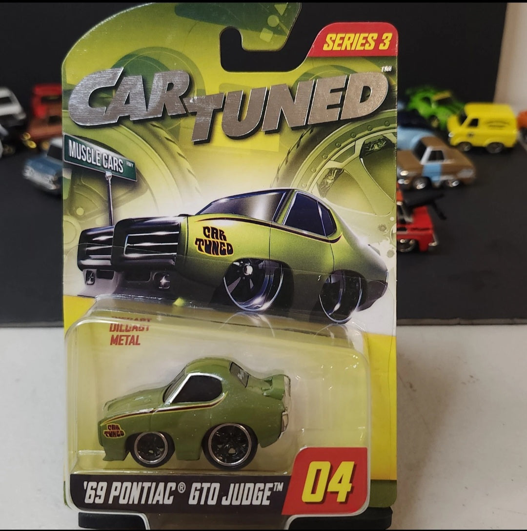 CarTuned Walgreens Series 3 '69 Pontiac GTO Judge 04