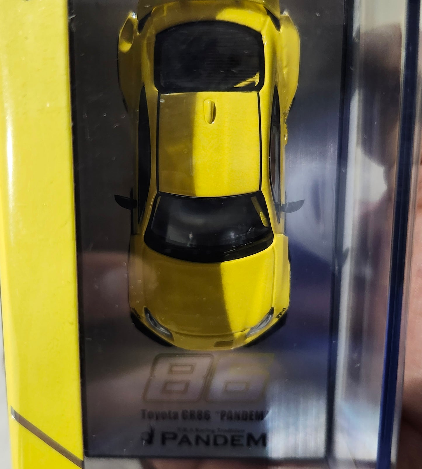 Inno64 Toyota GR86 "PANDEM " Yellow