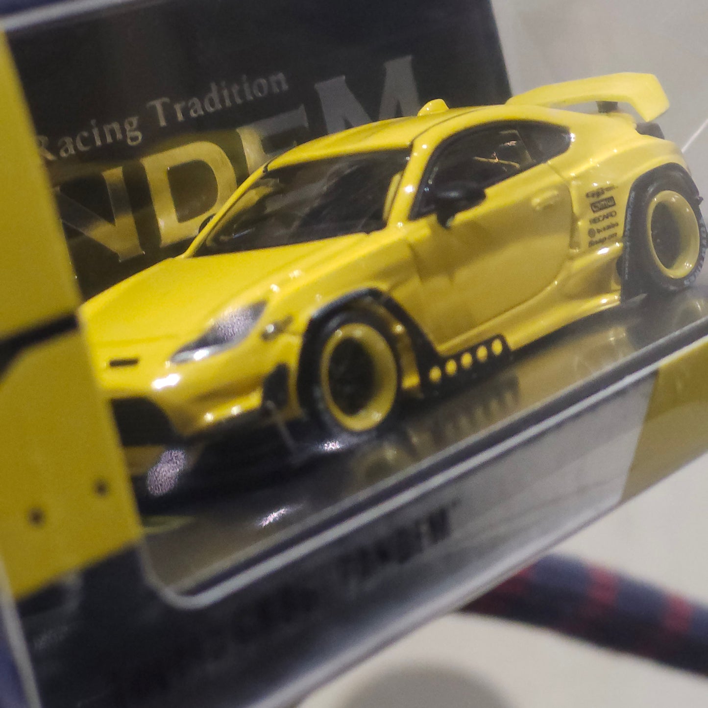 Inno64 Toyota GR86 "PANDEM " Yellow