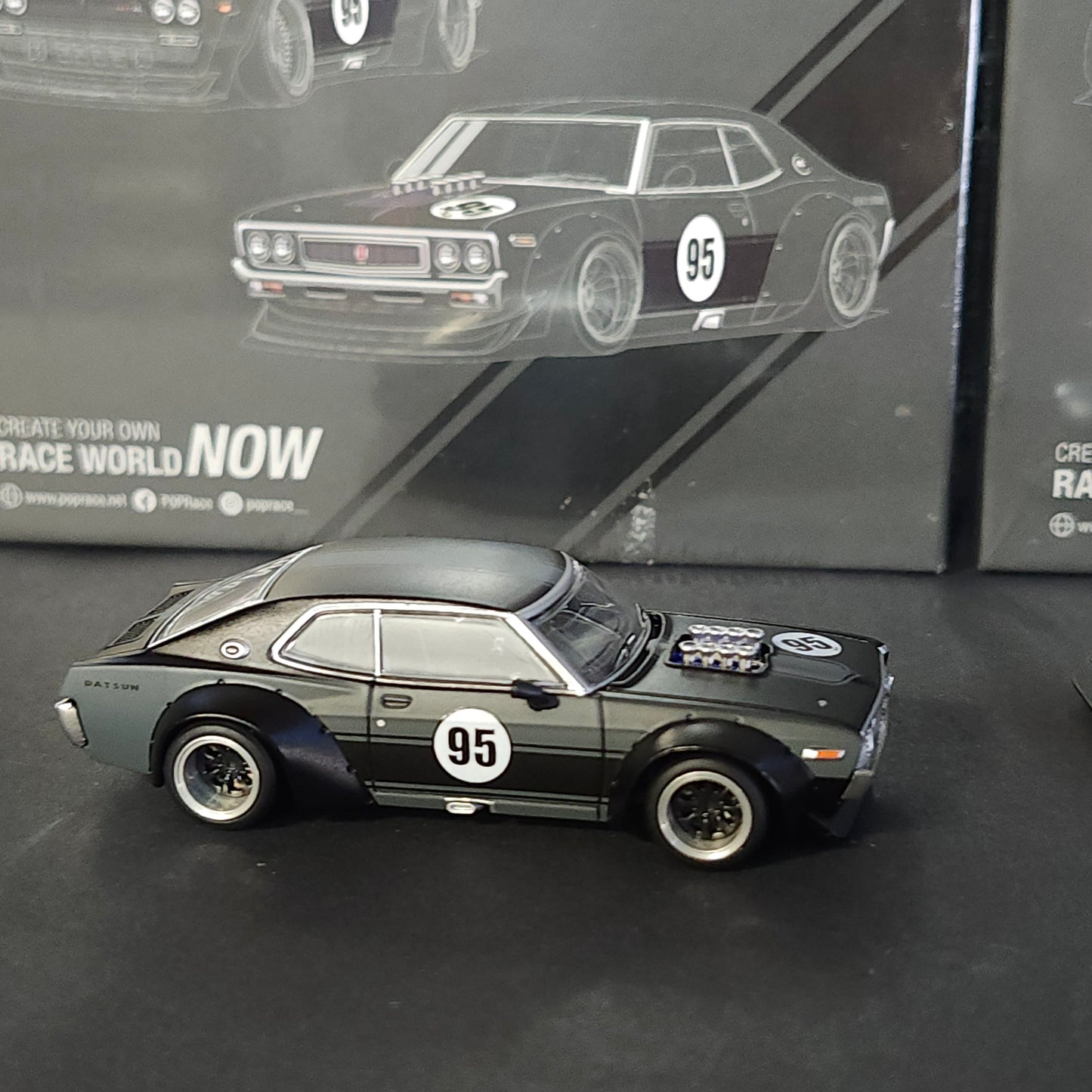 POP RACE 1/64 DATSUN LAUREL C130 and SKYLINE GT-R V8 DRIFT (HAKOSUKA) Special Box Set HONG KONG TOYCAR SALON 2025