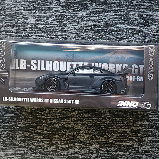 Inno64 Nissan GT-R (R35) LBWK SUPER SILHOUETTE Works Gt